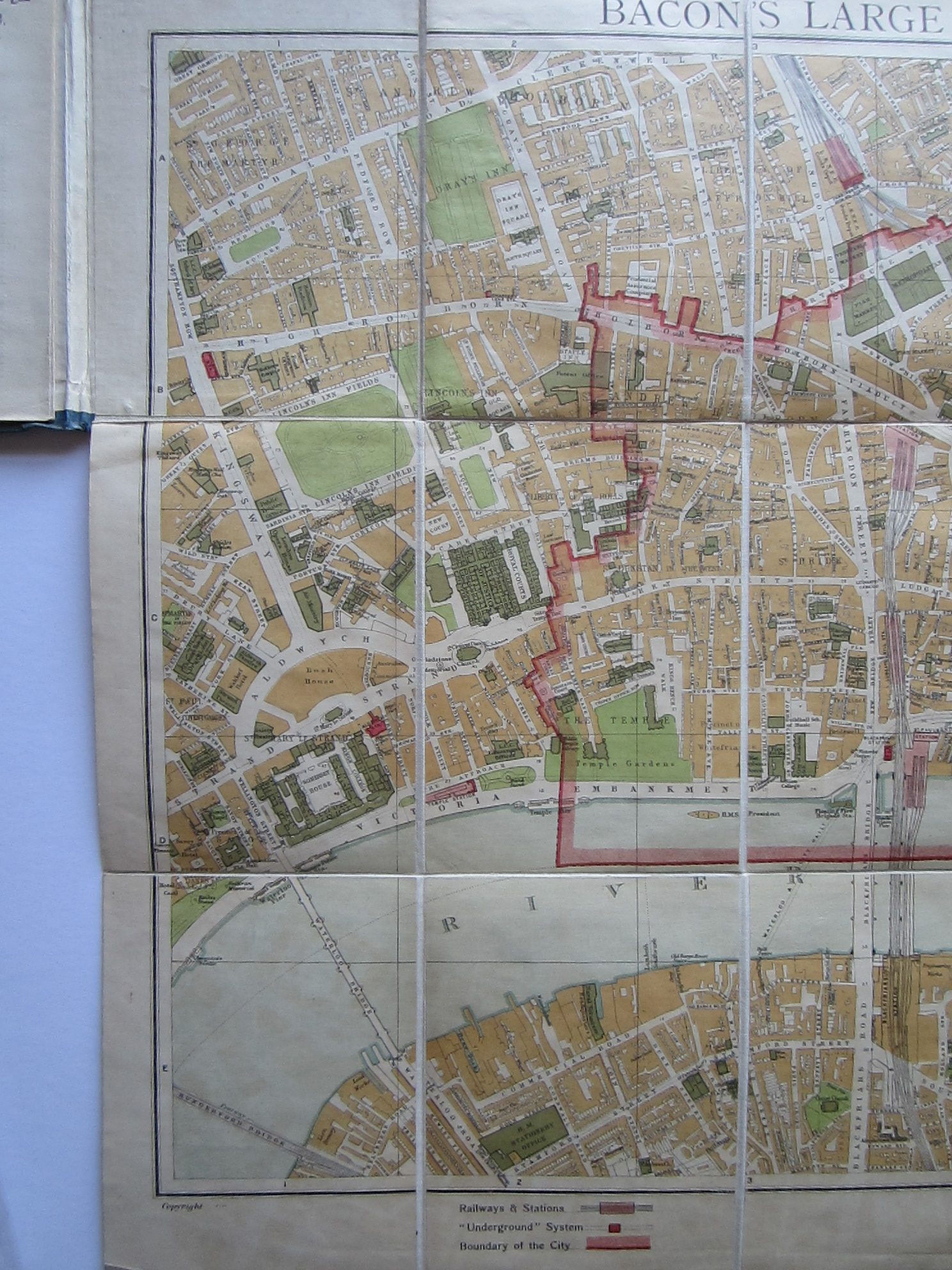 London - Folding Map - Image 4